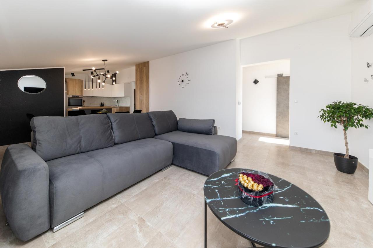 Apartman Gulin Crikvenica Eksteriør bilde