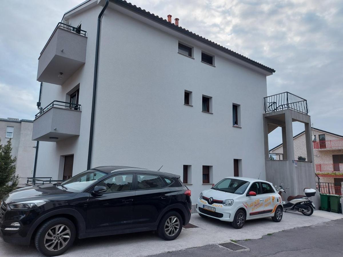Apartman Gulin Crikvenica Eksteriør bilde